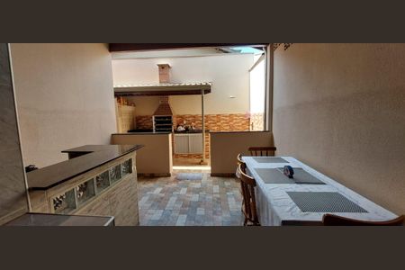 Área Externa de casa à venda com 3 quartos, 146m² em Parque Residencial Vila União, Campinas