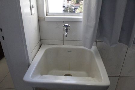 Apartamento para alugar com 70m², 2 quartos e 1 vagaÁrea de Serviço