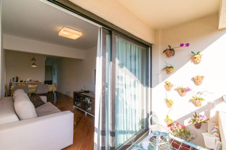 Sacada de apartamento à venda com 2 quartos, 60m² em Vila Guarani (zona Sul), São Paulo