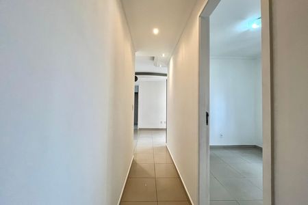 Apartamento à venda com 48m², 2 quartos e 1 vaga Apartamento à venda com 48m², 2 quartos e 1 vagaCorredor