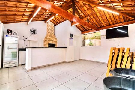 Apartamento à venda com 48m², 2 quartos e 1 vaga Apartamento à venda com 48m², 2 quartos e 1 vagaÁrea comum - Churrasqueira
