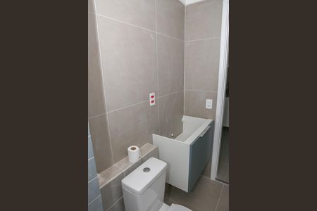 Banheiro de apartamento para alugar com 2 quartos, 35m² em Barra Funda, São Paulo