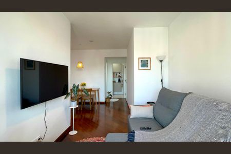 Apartamento à venda com 57m², 2 quartos e 1 vaga Apartamento à venda com 57m², 2 quartos e 1 vagaSala