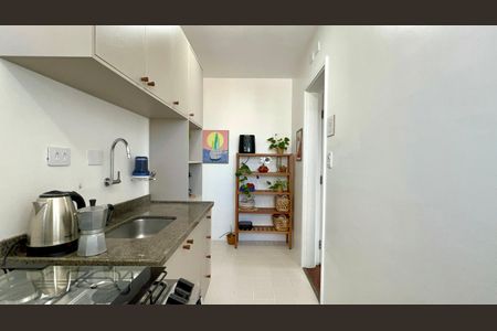 Apartamento à venda com 57m², 2 quartos e 1 vaga Apartamento à venda com 57m², 2 quartos e 1 vagaCozinha
