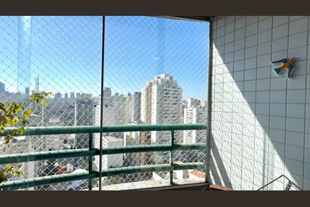 Apartamento à venda com 57m², 2 quartos e 1 vaga Apartamento à venda com 57m², 2 quartos e 1 vagaVaranda