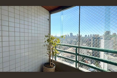 Apartamento à venda com 57m², 2 quartos e 1 vaga Apartamento à venda com 57m², 2 quartos e 1 vagaVaranda