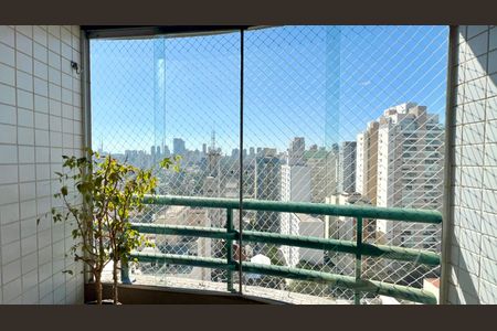 Apartamento à venda com 57m², 2 quartos e 1 vaga Apartamento à venda com 57m², 2 quartos e 1 vagaVaranda