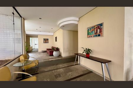 Apartamento à venda com 57m², 2 quartos e 1 vaga Apartamento à venda com 57m², 2 quartos e 1 vagaHall de entrada