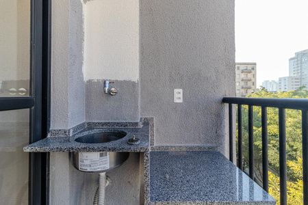 Apartamento para alugar com 34m², 1 quarto e sem vagaVaranda