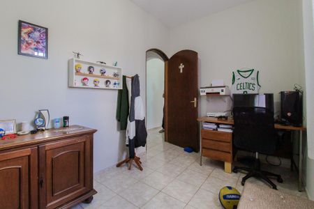 Casa à venda com 243m², 3 quartos e 4 vagas