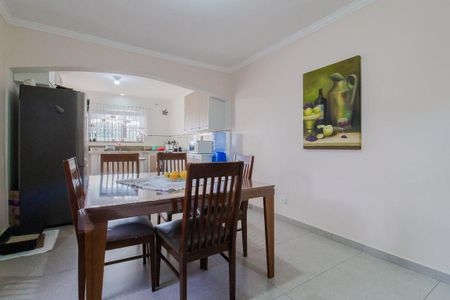 Casa à venda com 243m², 3 quartos e 4 vagas