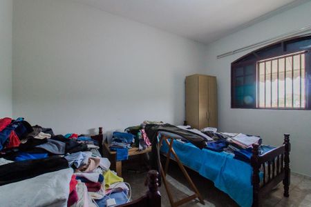 Casa à venda com 243m², 3 quartos e 4 vagas