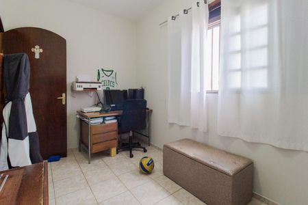 Casa à venda com 243m², 3 quartos e 4 vagas