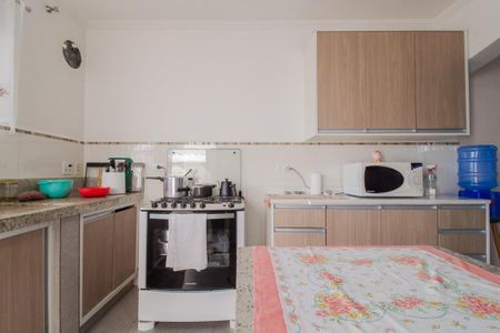 Casa à venda com 243m², 3 quartos e 4 vagas