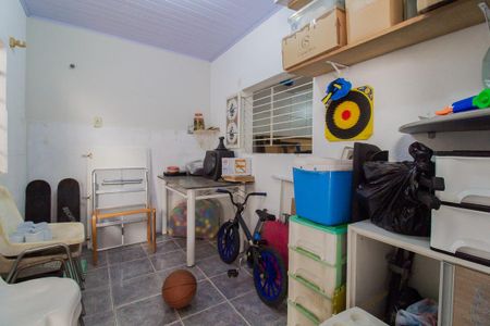 Casa à venda com 243m², 3 quartos e 4 vagas
