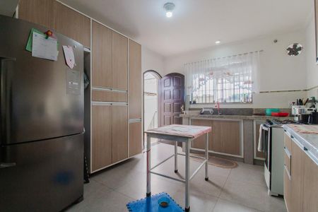 Casa à venda com 243m², 3 quartos e 4 vagas