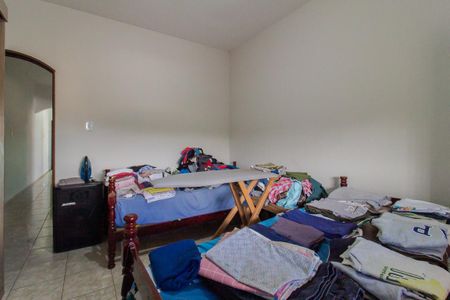 Casa à venda com 243m², 3 quartos e 4 vagas