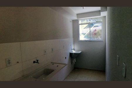 Área de Serviço de apartamento para alugar com 2 quartos, 52m² em Duarte Silveira, Petrópolis