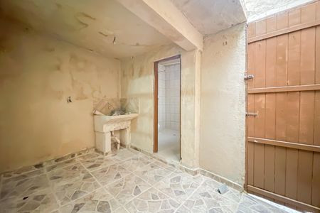 Área de Serviço de casa para alugar com 2 quartos, 55m² em Remédios, Osasco