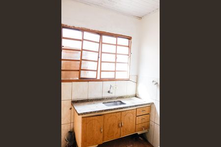 Cozinha de casa para alugar com 2 quartos, 55m² em Remédios, Osasco