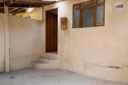 Garagem de casa para alugar com 2 quartos, 55m² em Remédios, Osasco