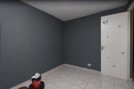 Quarto 2 de apartamento para alugar com 2 quartos, 44m² em Vila Antonieta, São Paulo