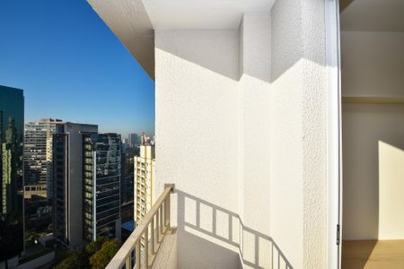 varanda Sala de apartamento para alugar com 1 quarto, 26m² em Pinheiros, São Paulo