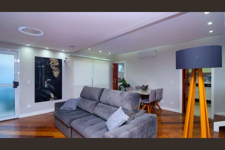 Sala  de casa de condomínio à venda com 3 quartos, 160m² em Vila Andrade, São Paulo