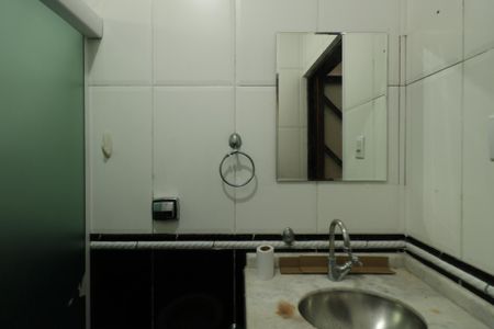 Banheiro de casa à venda com 2 quartos, 207m² em Centro, Diadema