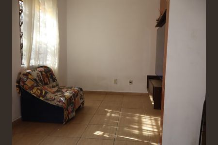 Sala de casa à venda com 2 quartos, 165m² em Parque Residencial Oratorio, São Paulo