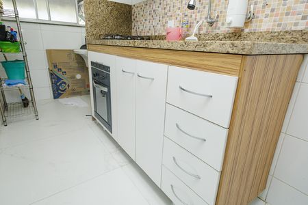 Apartamento à venda com 43m², 2 quartos e 1 vaga Apartamento à venda com 43m², 2 quartos e 1 vagaCozinha