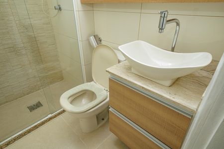 Apartamento à venda com 43m², 2 quartos e 1 vaga Apartamento à venda com 43m², 2 quartos e 1 vagaBanheiro