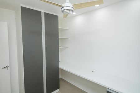 Quarto 2 de apartamento à venda com 2 quartos, 43m² em Campo Grande, Rio de Janeiro