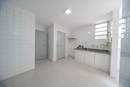 Cozinha de apartamento para alugar com 4 quartos, 150m² em Cerqueira César, São Paulo