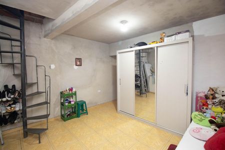 Casa à venda com 6 quartos, 66m² em Jardim Flor de Maio, São Paulo