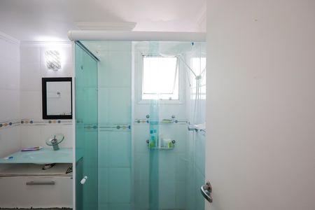 Banheiro Social de apartamento à venda com 2 quartos, 65m² em Vila Anhanguera, São Paulo