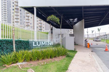 Fachada de apartamento para alugar com 2 quartos, 45m² em Vila Sul Americana, Carapicuíba
