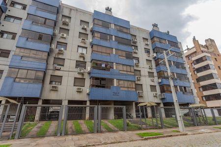 Fachada de apartamento para alugar com 2 quartos, 72m² em Jardim Lindóia, Porto Alegre