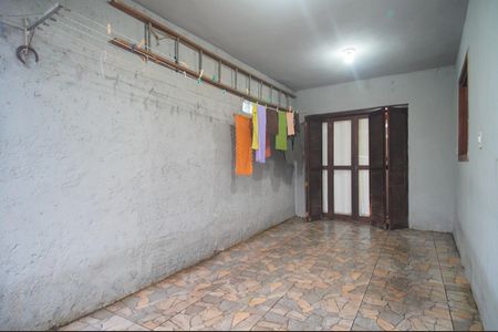 garagem de casa à venda com 3 quartos, 200m² em Santos Dumont, São Leopoldo