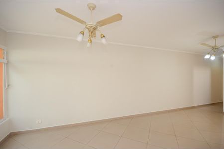Sala de casa para alugar com 4 quartos, 160m² em Parque Sao Domingos, São Paulo