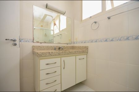Casa para alugar com 160m², 4 quartos e 3 vagas Casa para alugar com 160m², 4 quartos e 3 vagasBanheiro