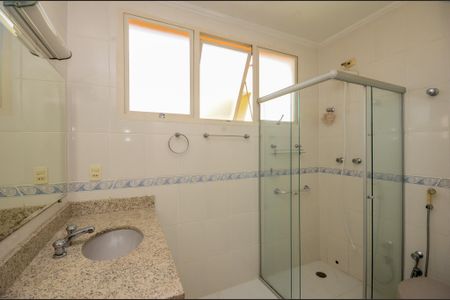 Casa para alugar com 160m², 4 quartos e 3 vagas Casa para alugar com 160m², 4 quartos e 3 vagasBanheiro