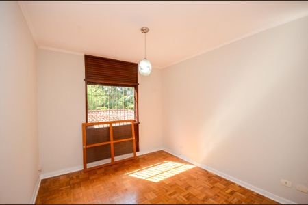 Casa para alugar com 160m², 4 quartos e 3 vagas Casa para alugar com 160m², 4 quartos e 3 vagasQuarto 1