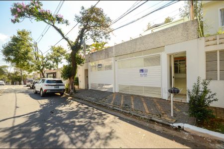 Fachada de casa para alugar com 4 quartos, 160m² em Parque Sao Domingos, São Paulo