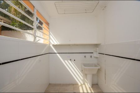 Casa para alugar com 160m², 4 quartos e 3 vagas Casa para alugar com 160m², 4 quartos e 3 vagasÁrea de Serviço