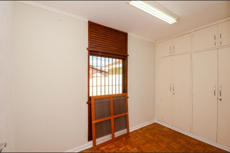 Casa para alugar com 160m², 4 quartos e 3 vagas Casa para alugar com 160m², 4 quartos e 3 vagasQuarto 2