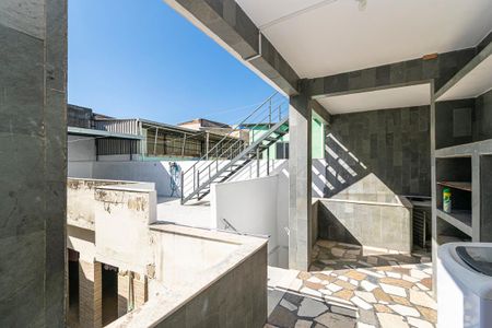 Área de Serviço de casa para alugar com 3 quartos, 150m² em Irajá, Rio de Janeiro