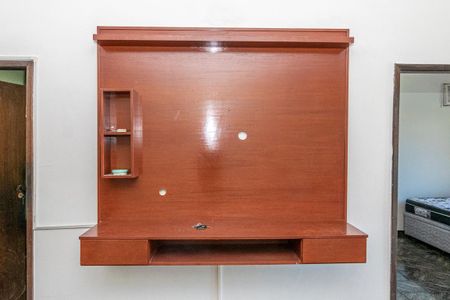 Sala - Rack de casa para alugar com 3 quartos, 150m² em Irajá, Rio de Janeiro