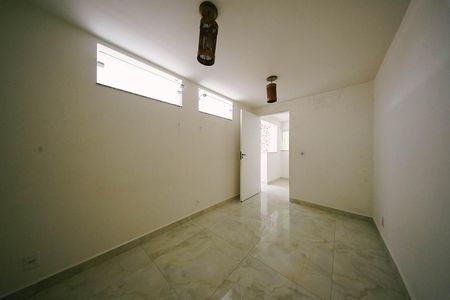 Casa para alugar com 50m², 1 quarto e sem vaga Casa para alugar com 50m², 1 quarto e sem vagaQuarto