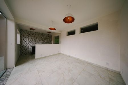Casa para alugar com 50m², 1 quarto e sem vaga Casa para alugar com 50m², 1 quarto e sem vagaSala